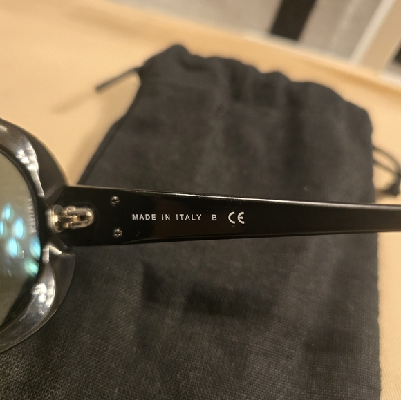 Chanel Sunglasses - Picture 6 of 7